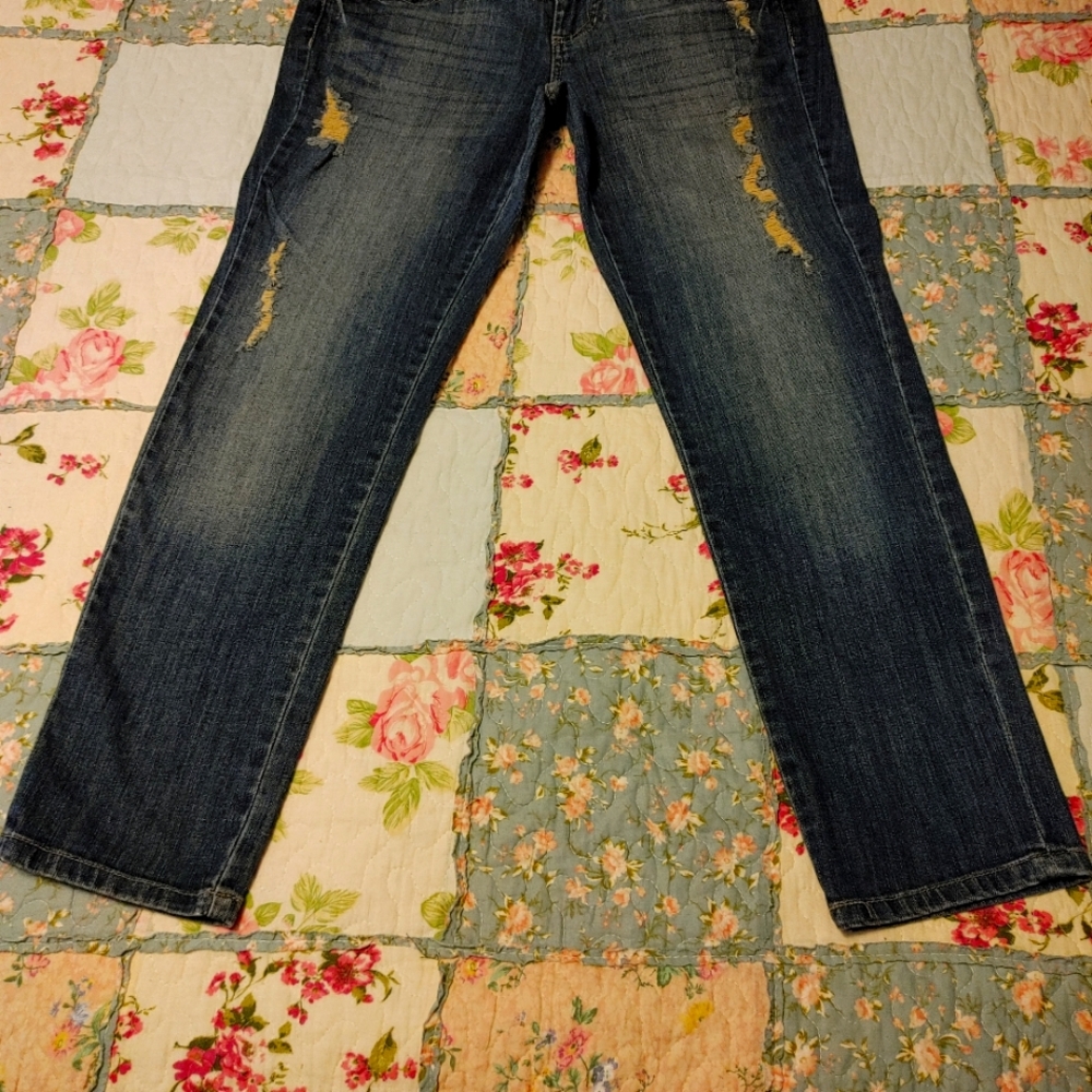 Elle Skinny Boyfriend jean size 6